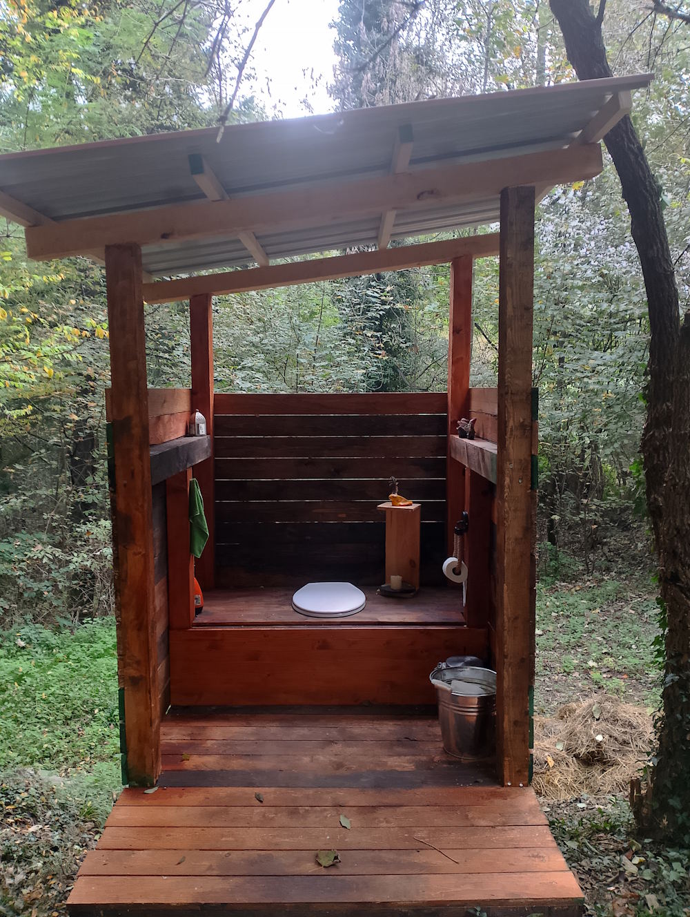 images/g-compost-toilet/compost-toilet-madreterralibera-2.jpg#joomlaImage://local-images/g-compost-toilet/compost-toilet-madreterralibera-2.jpg?width=1000&height=1328